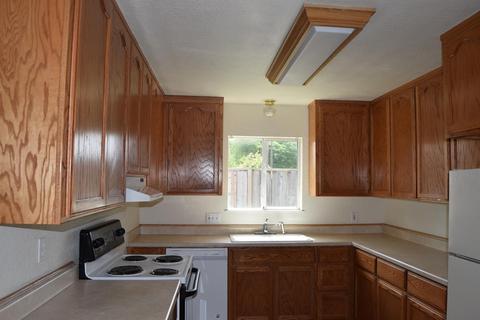 5563 8th St, Keyes, CA 95328 photo 4