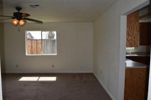 5563 8th St, Keyes, CA 95328 photo 8