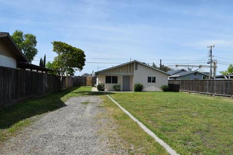5563 8th St, Keyes, CA 95328 photo 2