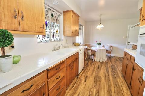 7300 Ridgecrest Ct, Carmichael, CA 95608 photo 13