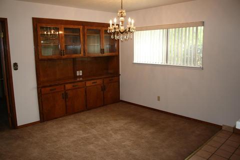 1433 Pearl St, Modesto, CA 95350 photo 3