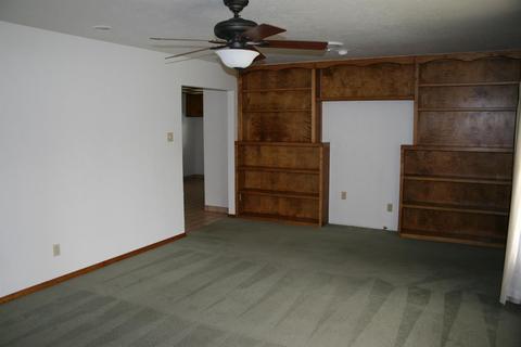 1433 Pearl St, Modesto, CA 95350 photo 2