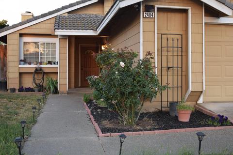 2404 Echo Park Ct, Modesto, CA 95358 photo 2