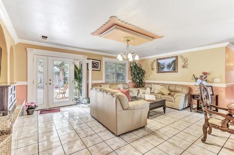 5505 E Marsh St, Stockton, CA 95215 photo 4
