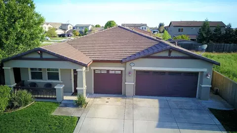 1450 Tarrant Dr, Olivehurst, CA 95961 photo 1