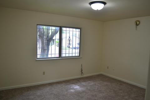 1917 Applegate Dr, Modesto, CA 95350 photo 6