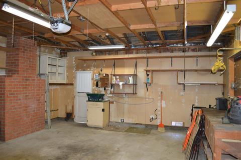 1917 Applegate Dr, Modesto, CA 95350 photo 14