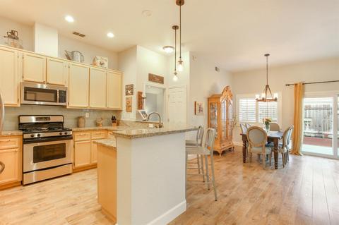 2390 Roualt St, Davis, CA 95618 photo 2