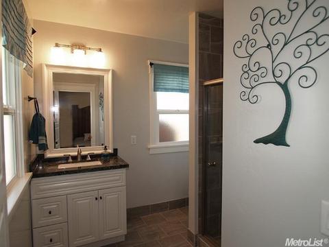 207 W Morris Ave, Modesto, CA 95354 photo 13