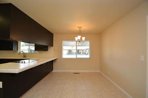 901 Rugby Ln, Modesto, CA 95356 photo 12