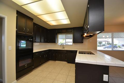 901 Rugby Ln, Modesto, CA 95356 photo 7
