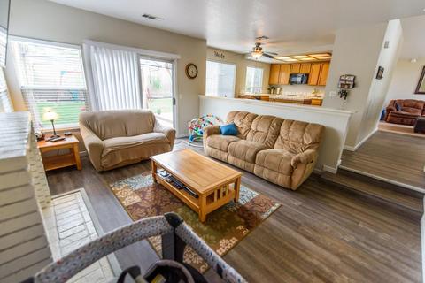 1252 Mohr Cir, Manteca, CA 95337 photo 18