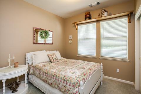694 Summerton Ln, Turlock, CA 95382 photo 10