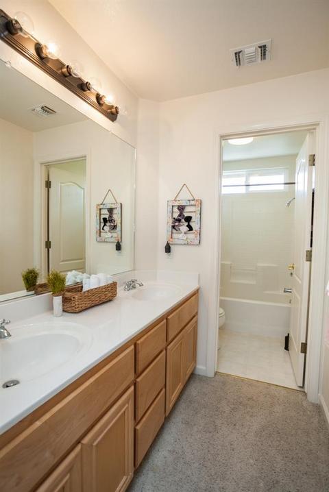 694 Summerton Ln, Turlock, CA 95382 photo 13