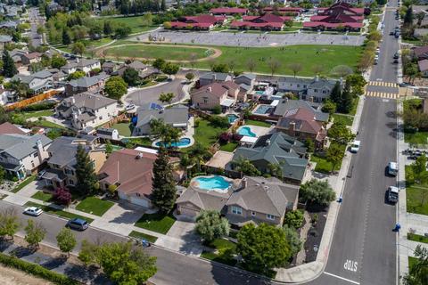 694 Summerton Ln, Turlock, CA 95382 photo 27