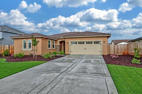 1704 Feathers Ct, Hughson, CA 95326 photo 2
