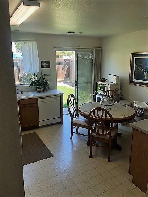 844 Bogetti Ln, Tracy, CA 95376 photo 3