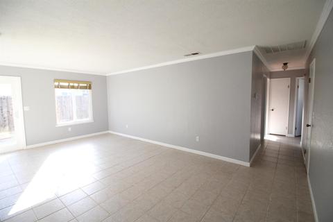1064 Kyle Pl, Manteca, CA 95337 photo 10
