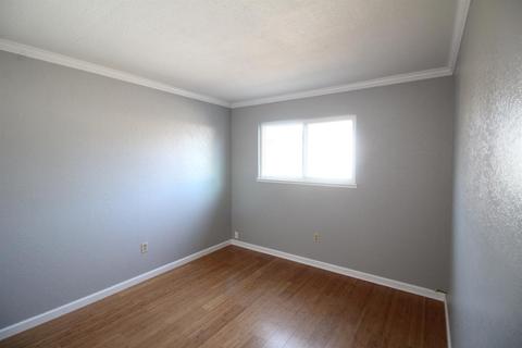 1064 Kyle Pl, Manteca, CA 95337 photo 14