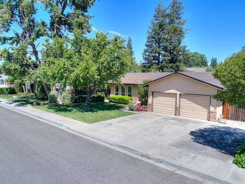 1920 Carleton Dr, Turlock, CA 95382 photo 3