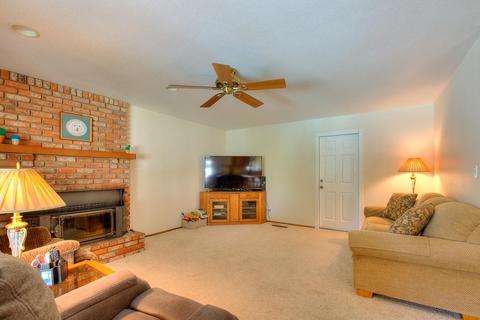 1920 Carleton Dr, Turlock, CA 95382 photo 10