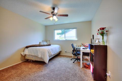 1701 Elizabeth Ave, Modesto, CA 95355 photo 11