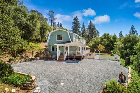 21240 This Is It Ln, Colfax, CA 95713 photo 1
