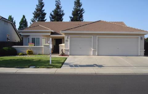 755 Donovan St, Manteca, CA 95337 photo 1