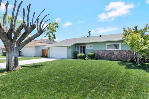 940 7th St, Ripon, CA 95366 photo 2