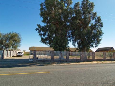 1742 Orange Ave, Patterson, CA 95363 photo 3