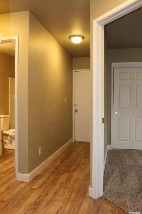 385 S Fullerton Dr, Turlock, CA 95382 photo 17