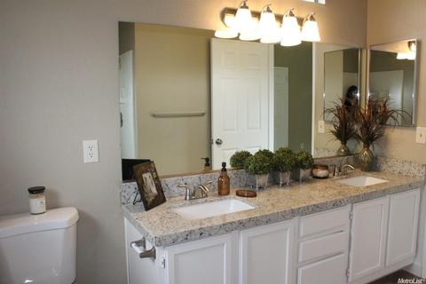 385 S Fullerton Dr, Turlock, CA 95382 photo 13