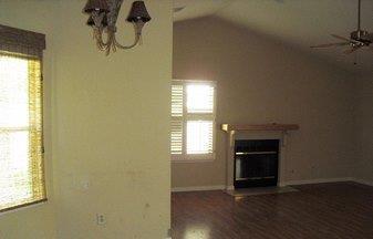 703 E Century Pl, Lodi, CA 95240 photo 3
