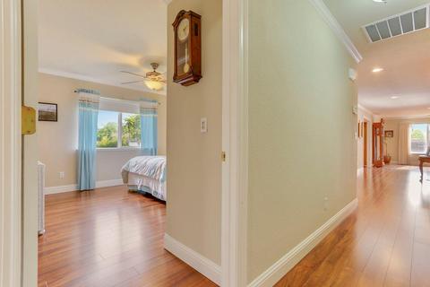 910 Tehama Dr, Lodi, CA 95242 photo 9