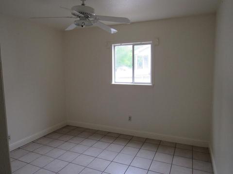 1050 Mount Vernon St, Merced, CA 95341 photo 11