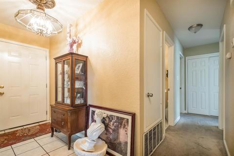 1208 Guiseppe Ln, Modesto, CA 95355 photo 9