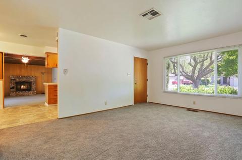 1401 Park St, Lodi, CA 95242 photo 5