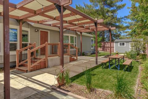 2733 Albany Ave, Davis, CA 95618 photo 4