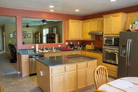 1586 Hometown Ln, Manteca, CA 95337 photo 4
