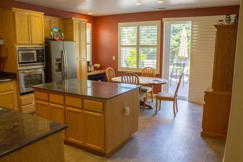 1586 Hometown Ln, Manteca, CA 95337 photo 3
