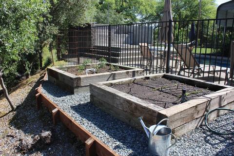 2403 Pinon Rd, Rescue, CA 95672 photo 2