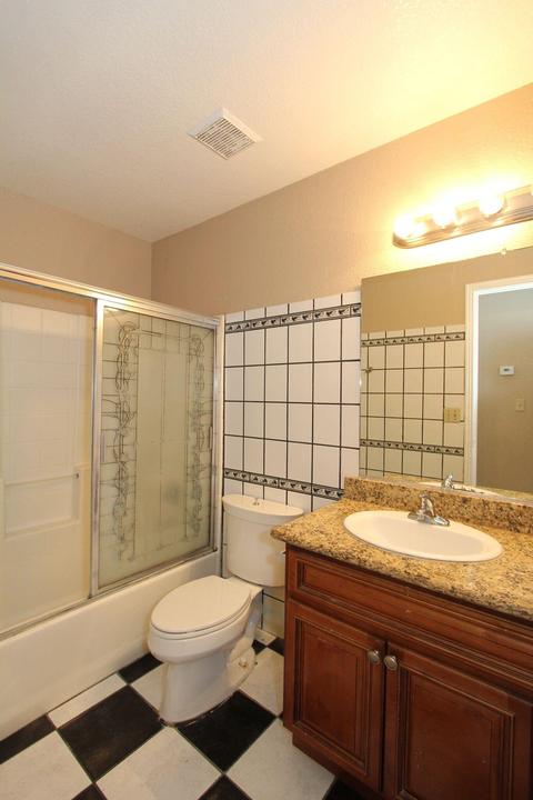 2316 E 8th St, Stockton, CA 95206 photo 9