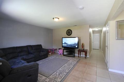 628 E Jackson St, Stockton, CA 95206 photo 3