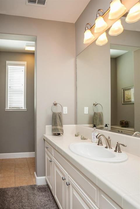 2068 Fairway Oaks Dr, Ripon, CA 95366 photo 24