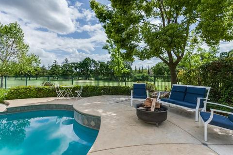 2068 Fairway Oaks Dr, Ripon, CA 95366 photo 8