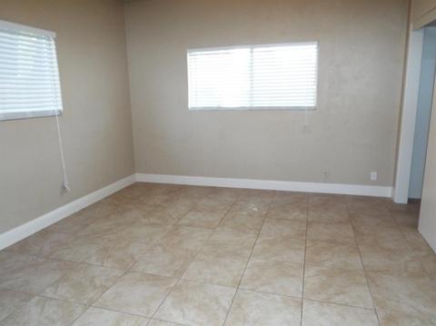 654 E Olive Ave, Turlock, CA 95380 photo 10