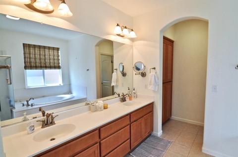 1351 Violet Way, Turlock, CA 95382 photo 14