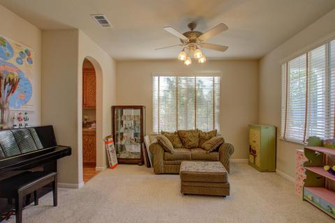1932 Caprice Dr, Turlock, CA 95382 photo 3