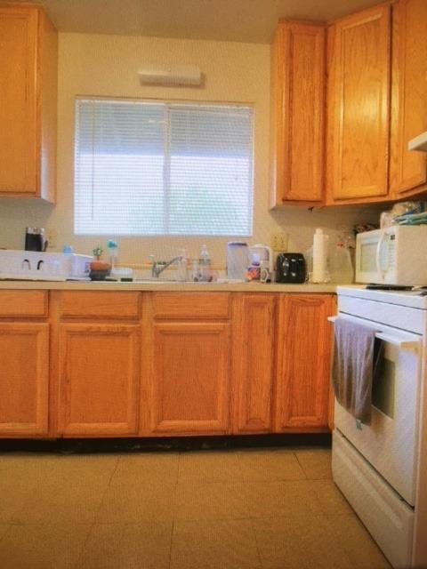 1619 Tully Rd, Modesto, CA 95350 photo 5