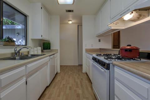 136 Grande Ave, Davis, CA 95616 photo 11